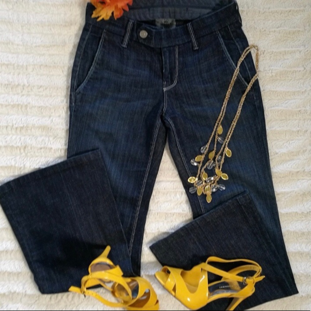 7FAM DARK WASH FLARE LEG TROUSER JEANS